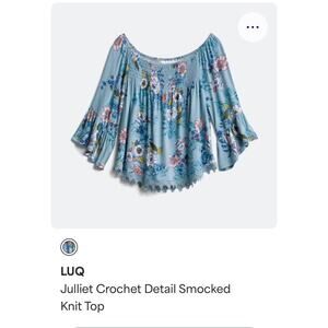LUQ - STITCH FIX- floral top size XL